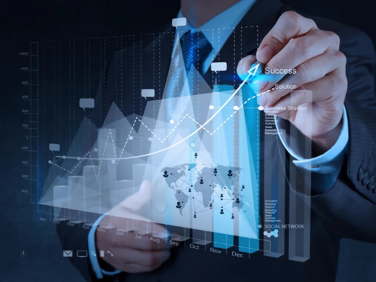 Profissional usando interface digital para análise de dados e estratégias, representando a adaptação às habilidades da era da IA até 2030.