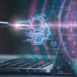Oportunidades de IA nas empresas: mão usando tecnologia de inteligência artificial para melhorar processos e produtividade.